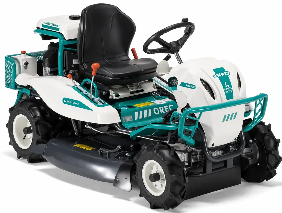 Carro desbrozador profesional para limpieza de fincas en Ourense